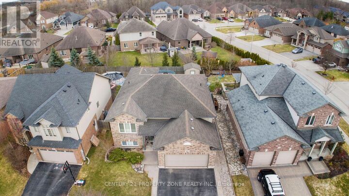 Property Photo:  201 Gaiser Road  ON L3C 0B6 