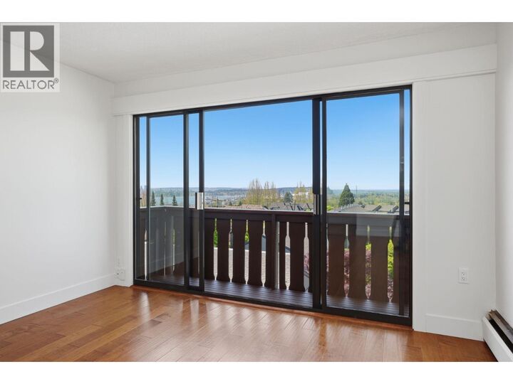Property Photo:  1345 Chesterfield Avenue 314  BC V7M 2N1 