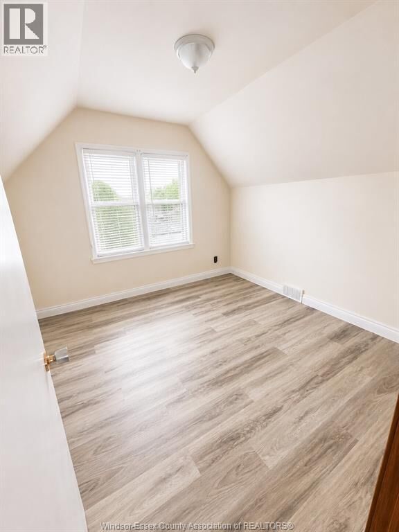 Property Photo:  1435 Hickory  ON N8Y 3S8 