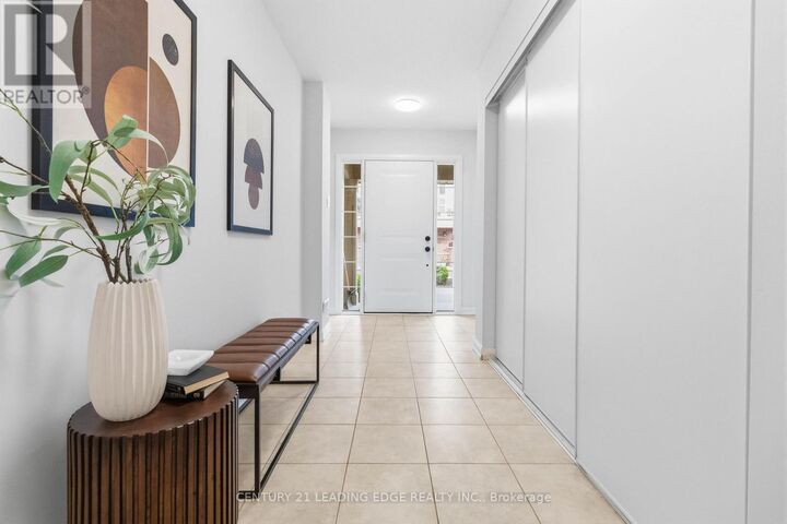 Property Photo: 165 Hampshire Way 106 ON L9T 8M7