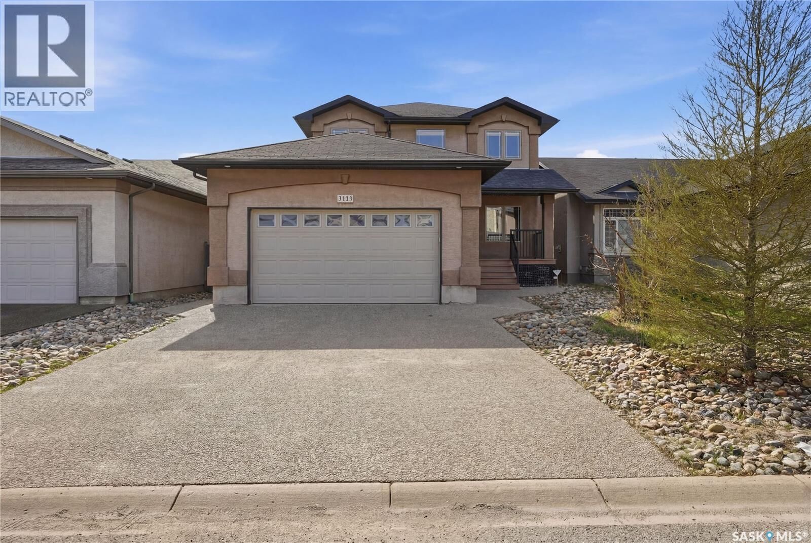 Property Photo:  7111 Wascana Cove Drive  SK S4V 3G1 