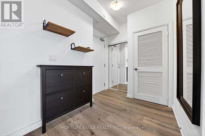 Property Photo:  65 Oneida Crescent 310  ON L4B 0G9 