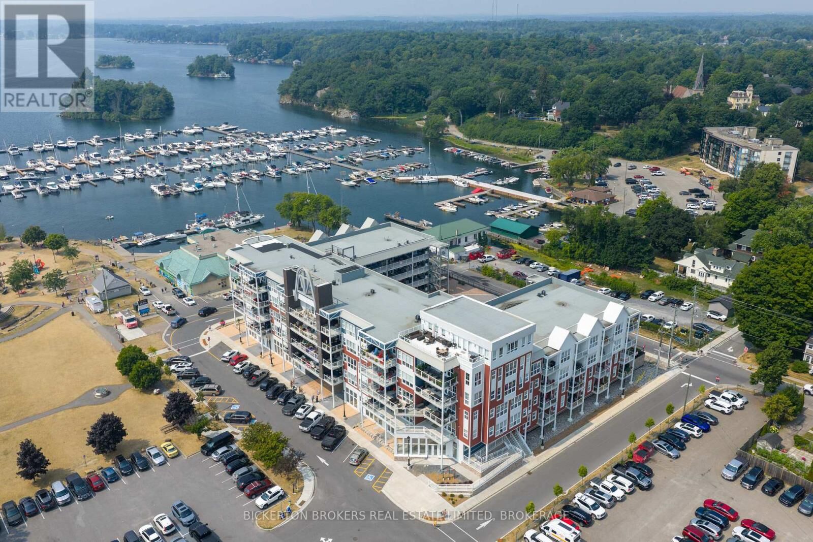 Property Photo: 130 Water Street 406 ON K7G 0A8