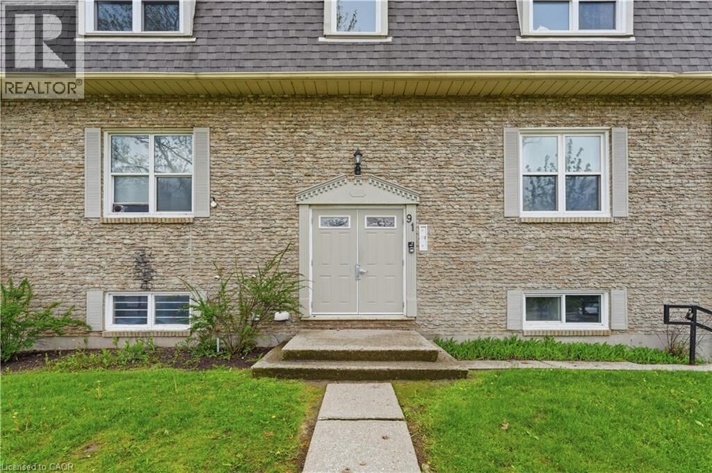 Property Photo: 91 Westmount Road 3 ON N2L 5G5