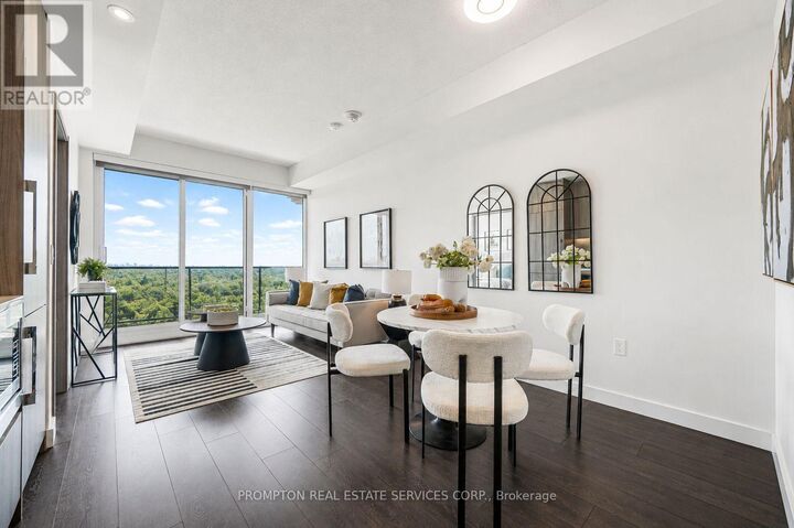 Property Photo:  95 McMahon Drive 703  ON M2K 0H1 
