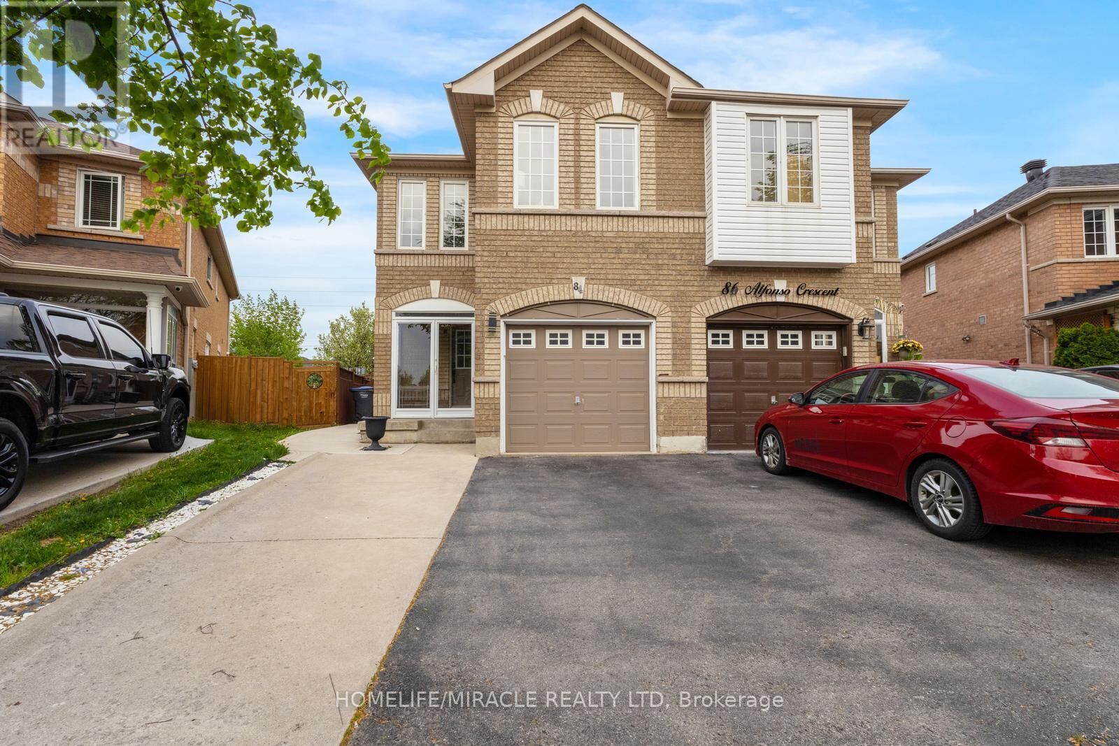 Property Photo:  84 Alfonso Crescent  ON L6P 1S4 
