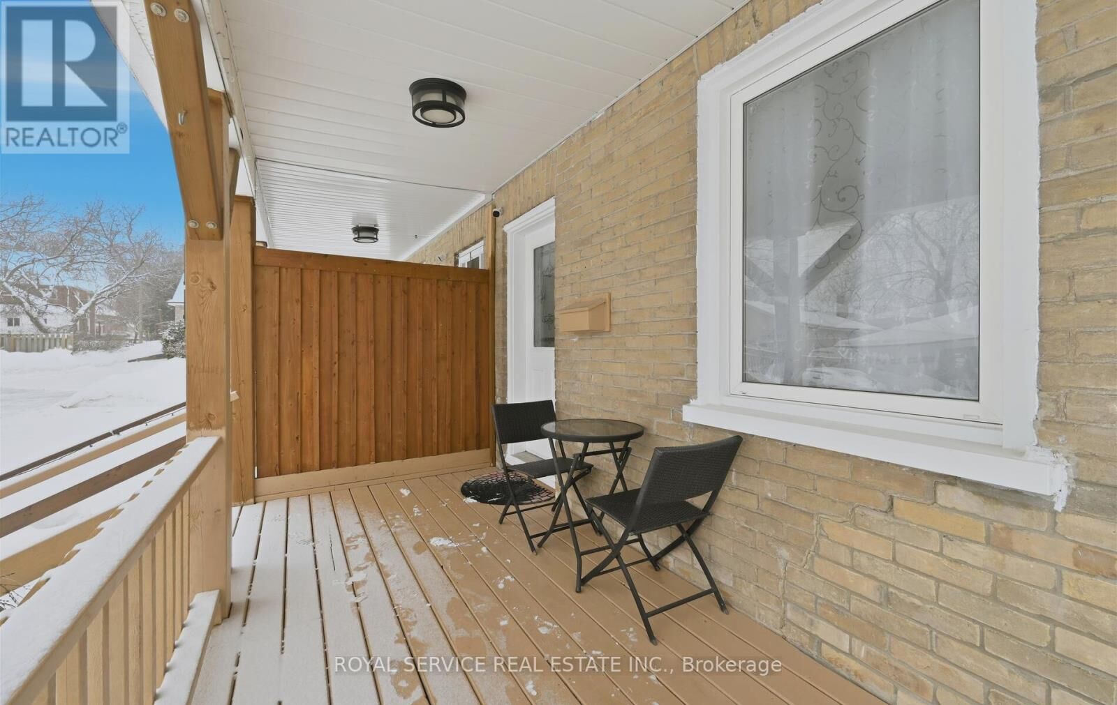 Property Photo:  14 Liberty Place  ON L1C 1W6 