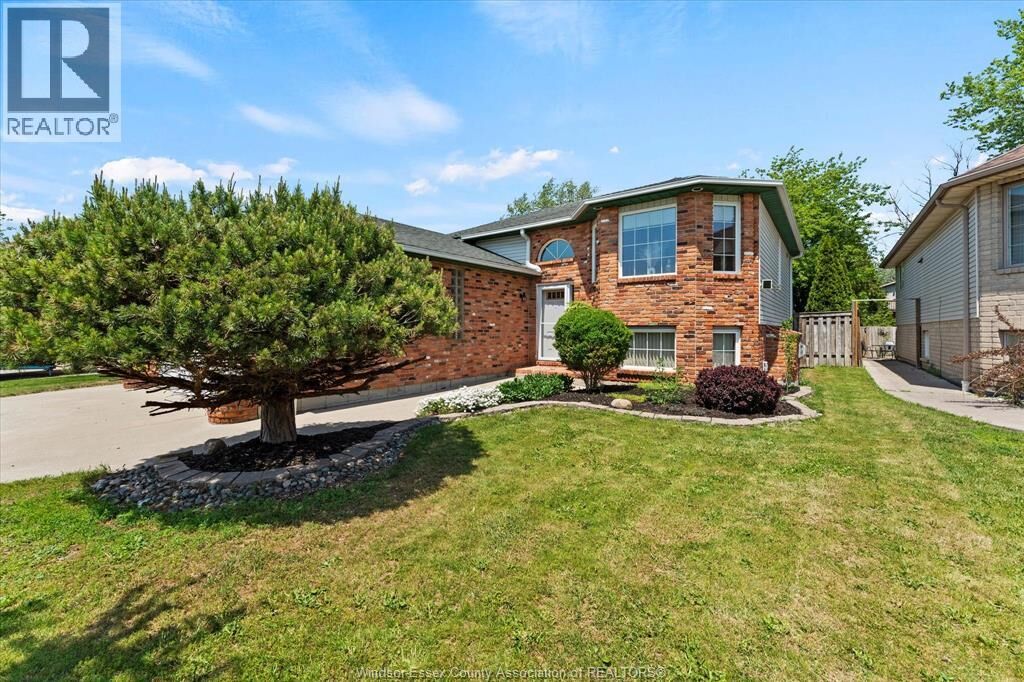 Property Photo:  232 King James  ON N0R 1A0 
