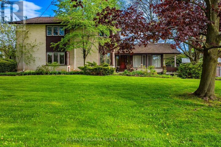 Property Photo: 61 Melrose Drive ON L0S 1J0
