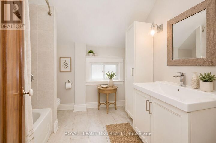 Property Photo: 92 Dufferin Street ON L2R 1Z8