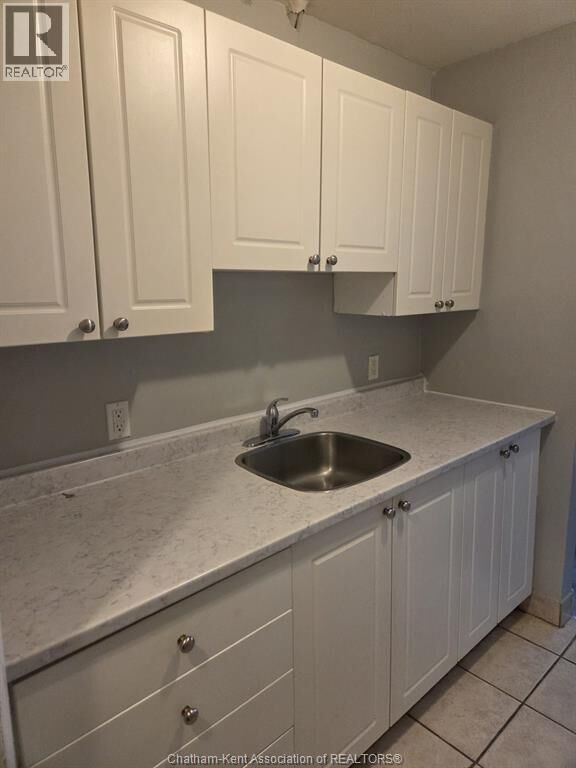 Property Photo:  610-118 Riverview Drive  ON N7M 1A5 