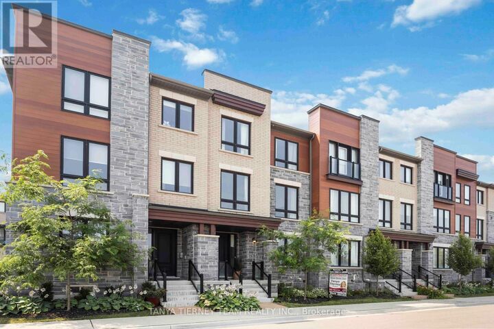 Property Photo: 36 Dockside Way ON L1N 0M6
