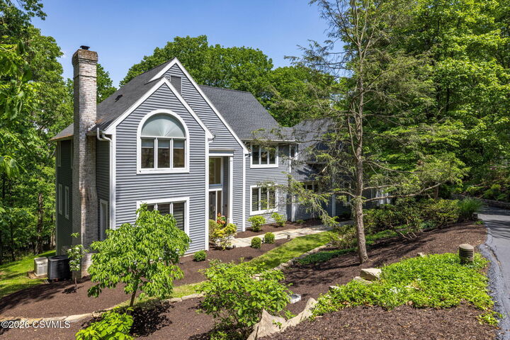 Property Photo:  75 Oakwood Drive  PA 17889 