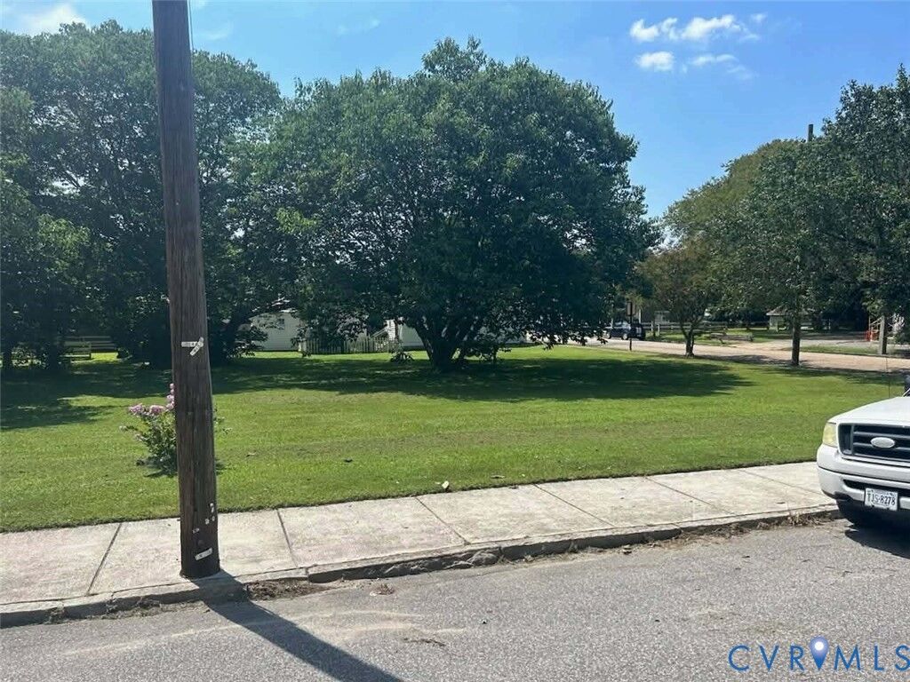 Property Photo:  502 Grove Avenue  VA 23803 