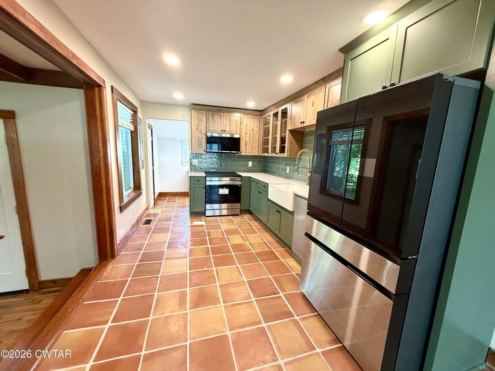 Property Photo:  328 Rowlett Avenue  TN 38355 
