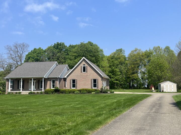 Property Photo: 9086 E Lake Road PA 16428