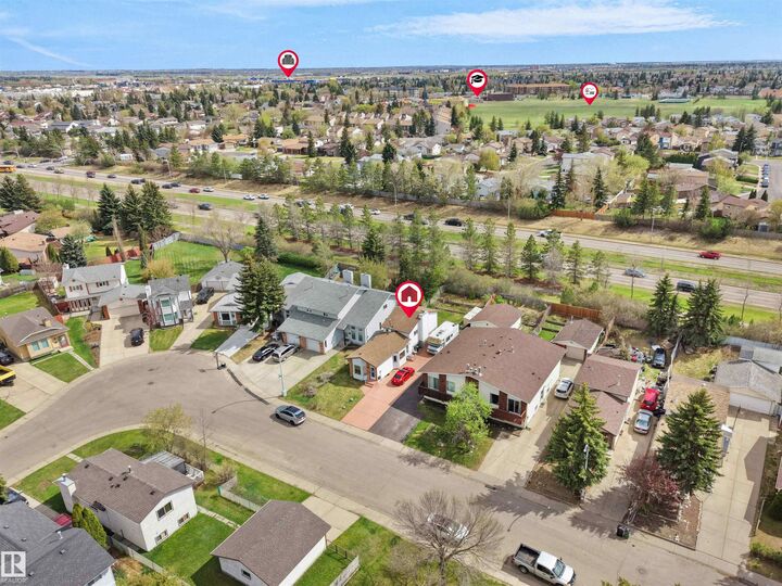 Property Photo:  10711 24 Avenue NW  AB T6J 5P9 