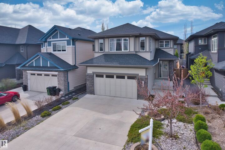 Property Photo:  2036 Ainslie Link Link SW  AB T6W 2M2 