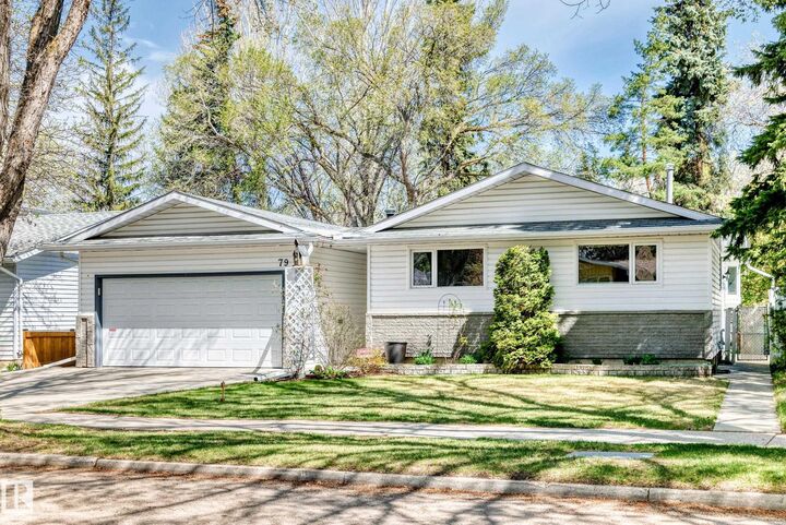 Property Photo:  79 Broadview Crescent  AB T8N 0B1 