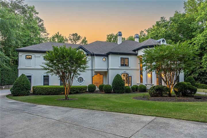 Property Photo:  1 Cascade Pointe Drive SW  GA 30331 