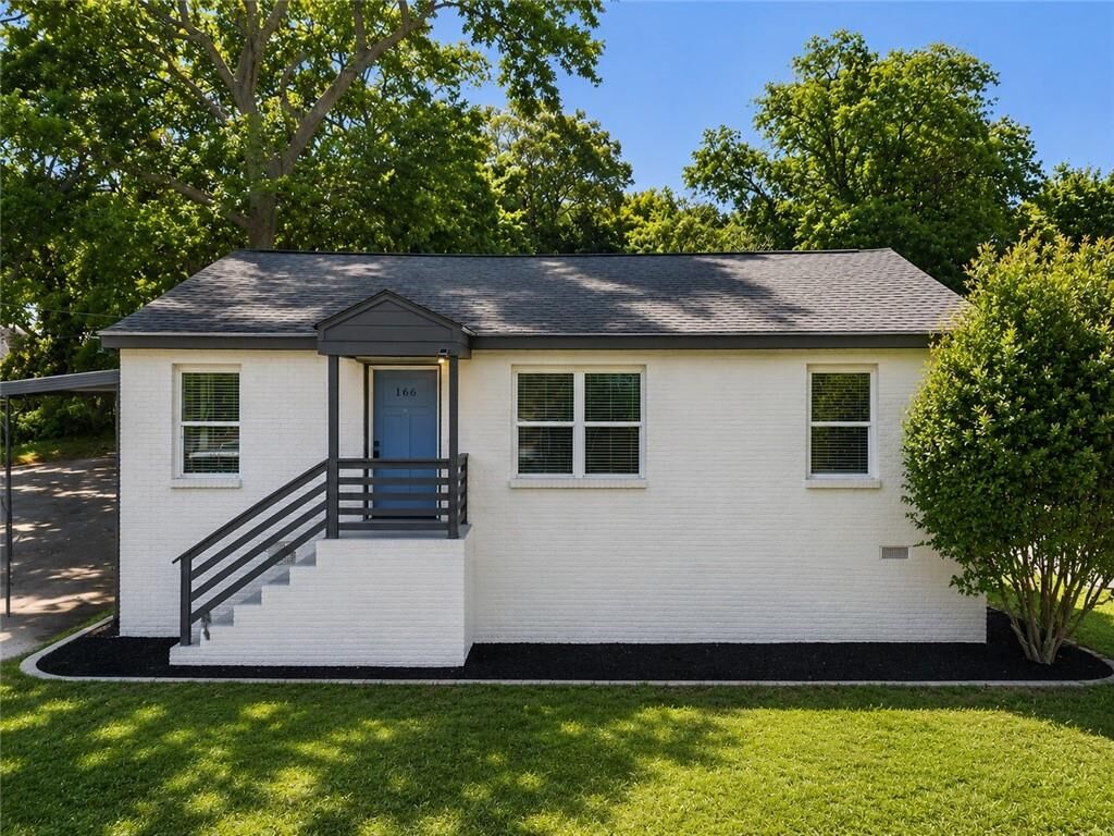 Property Photo: 166 Burbank Drive NW GA 30314