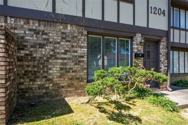 Property Photo: 1204 Ashborough Terrace SE GA 30067