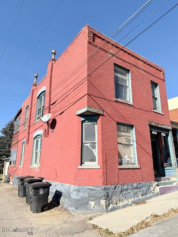 Property Photo:  207 S Crystal  MT 59701 