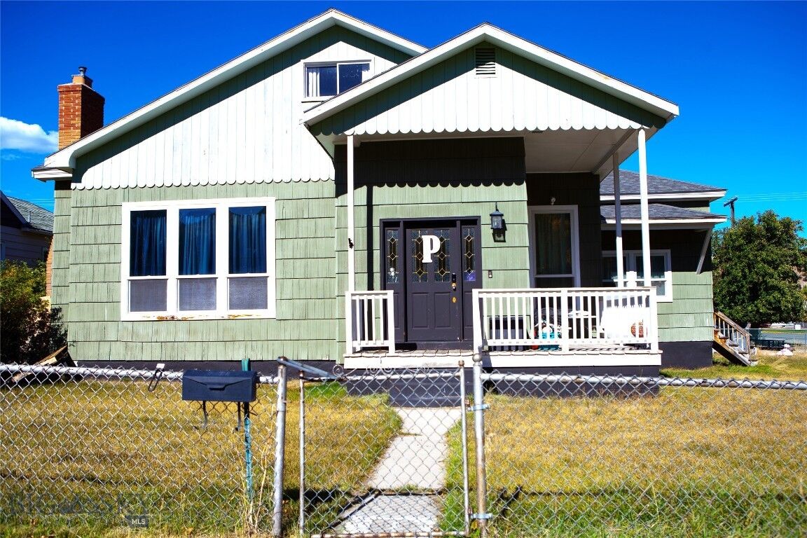 Property Photo:  1104 W 4th Street  MT 59711 