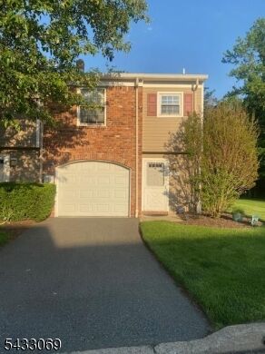 Property Photo:  33 Dena Dr 33  NJ 07465 