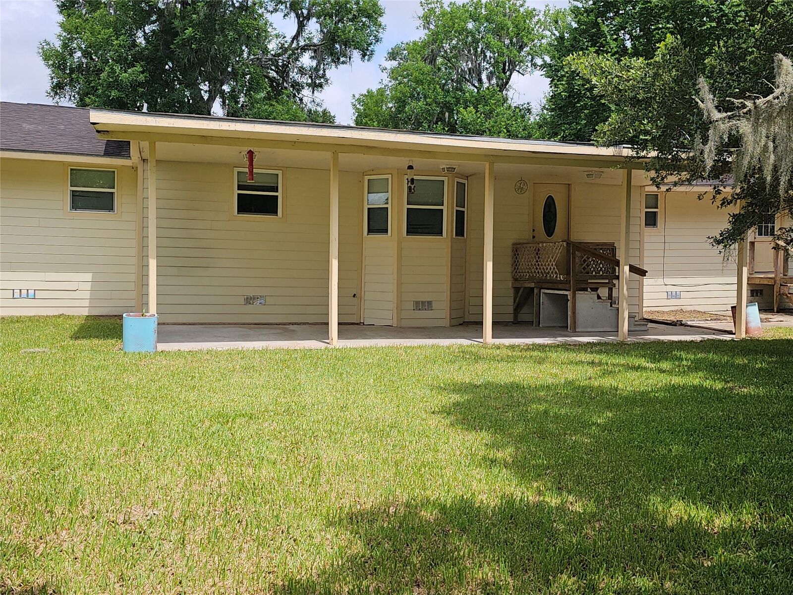 Property Photo:  20331 County Road 510V  TX 77422 