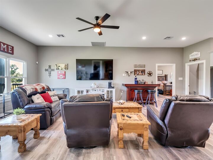 Property Photo: 2797 County Road 519 TX 77422