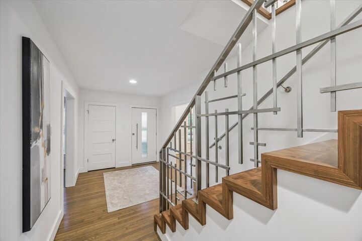 Property Photo:  2420 Locke Lane  TX 77019 