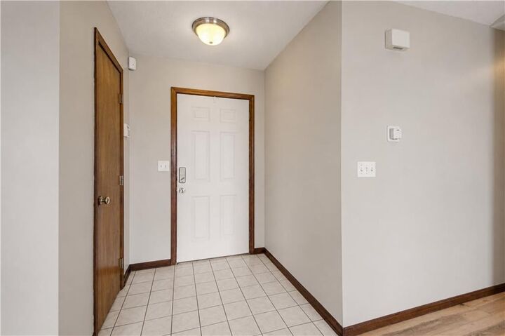Property Photo:  230 W Skylark Street  KS 66030 