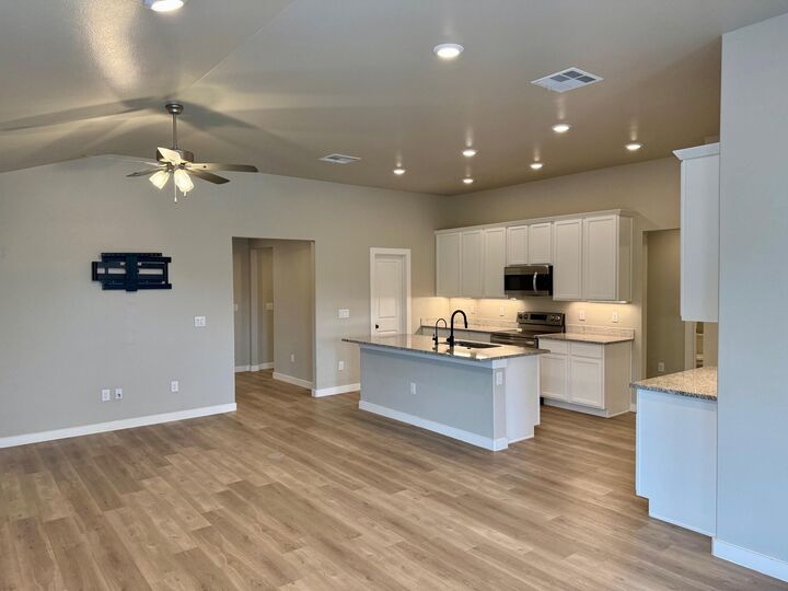Property Photo:  2928 Abbeville Avenue  TX 79382 