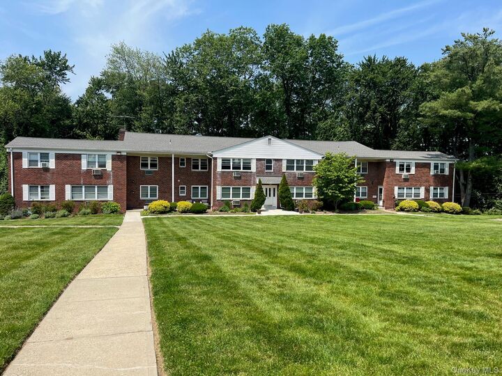 Property Photo:  225 N Middletown Road  NY 10965 