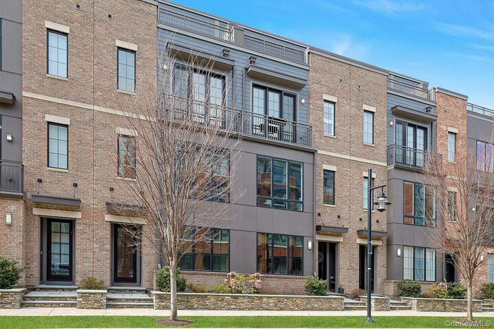 Property Photo:  206 Legend Drive  NY 10591 