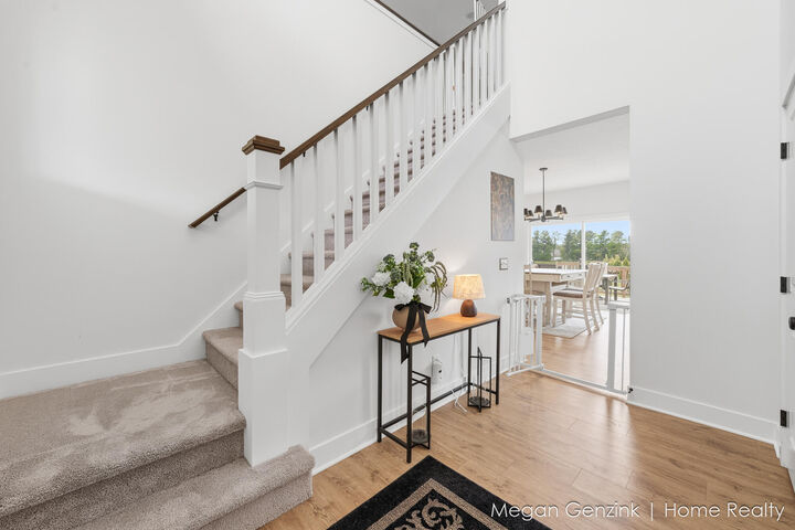 Property Photo:  3131 Timberpine Avenue  MI 49424 