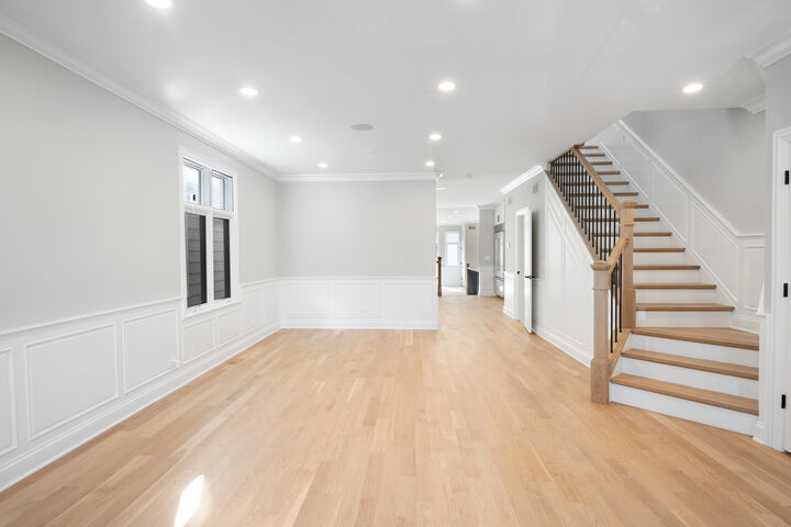 Property Photo:  5054 N Claremont Avenue  IL 60625 
