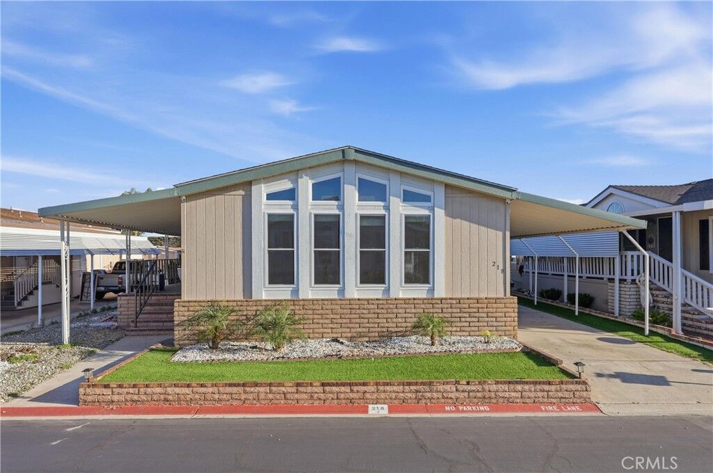 Property Photo:  1456 E Philadelphia Street 218  CA 91761 