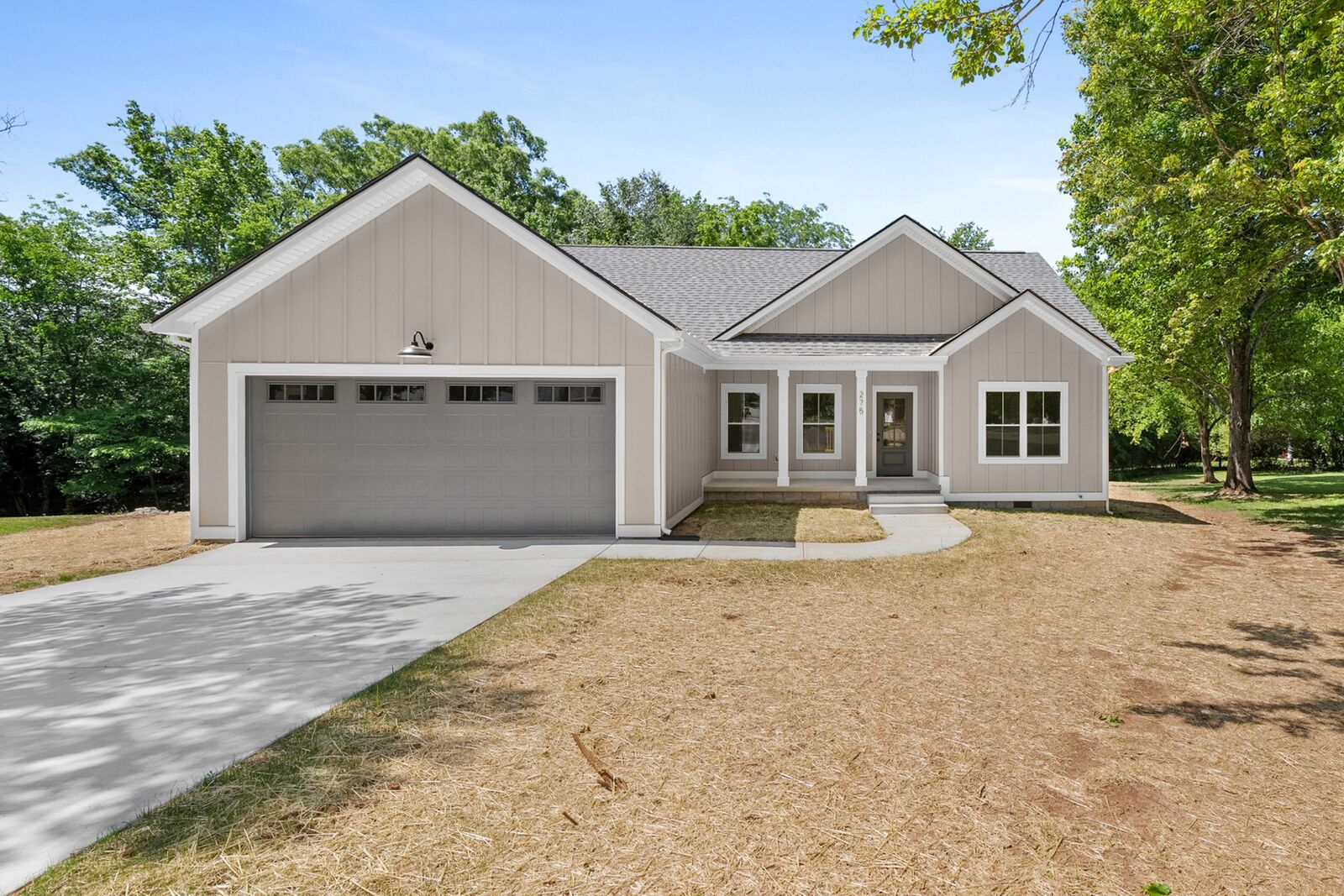 Property Photo: 275 Brookfield Cir TN 37398