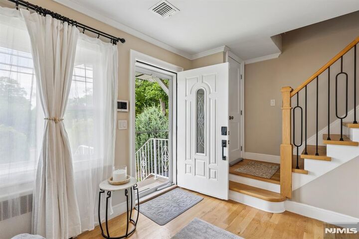 Property Photo:  412 Fenlon Boulevard  NJ 07014 