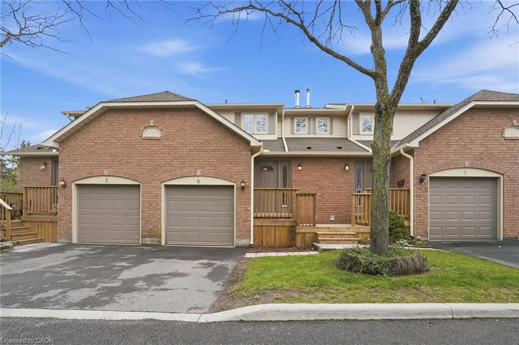 Property Photo:  79 Braeheid Avenue 6  ON L8B 0C6 
