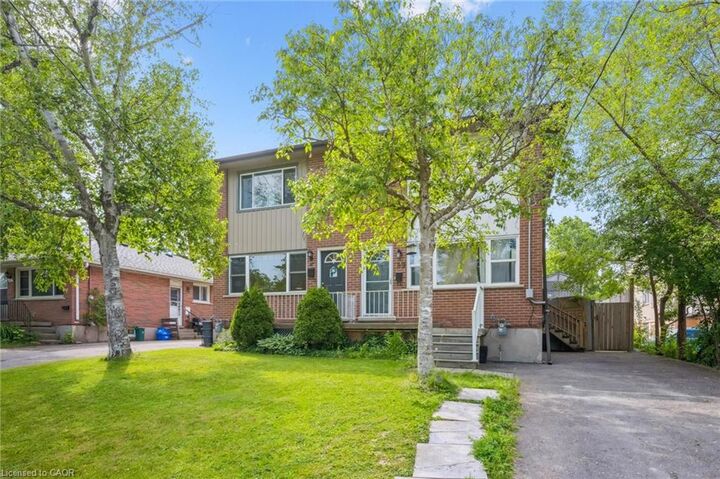 Property Photo:  87 Barbara Crescent  ON N2M 4N3 
