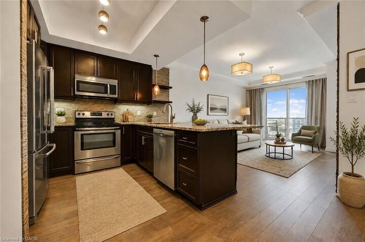 Property Photo:  539 Belmont Avenue W 1101  ON N2M 0A2 