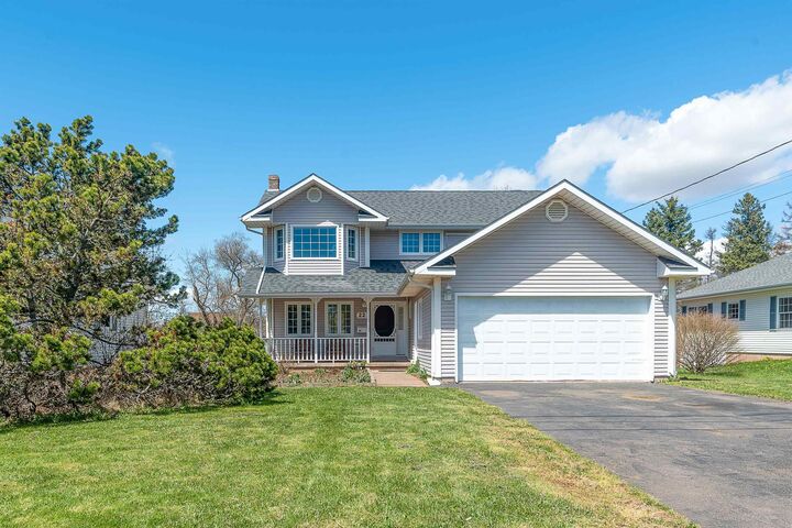 22 Doc Blanchard Crescent — photo 1