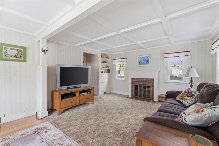 Property Photo:  40 Glenwood Rd  MA 01904 