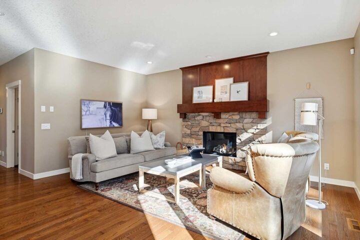 Property Photo:  307 Hawks Nest Hollow  AB T0L 1W0 