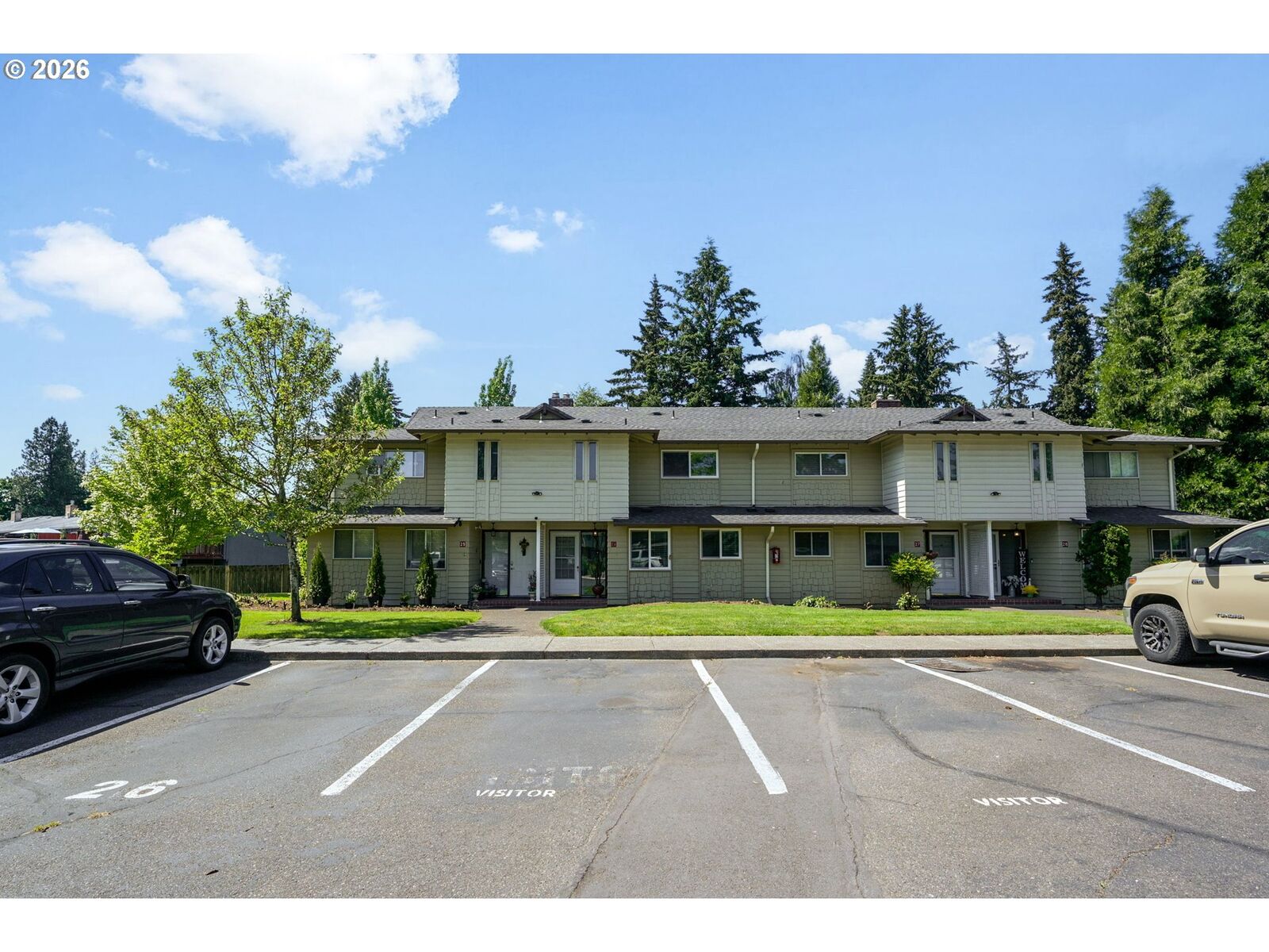 Property Photo: 13600 NE 18th St 26 WA 98684