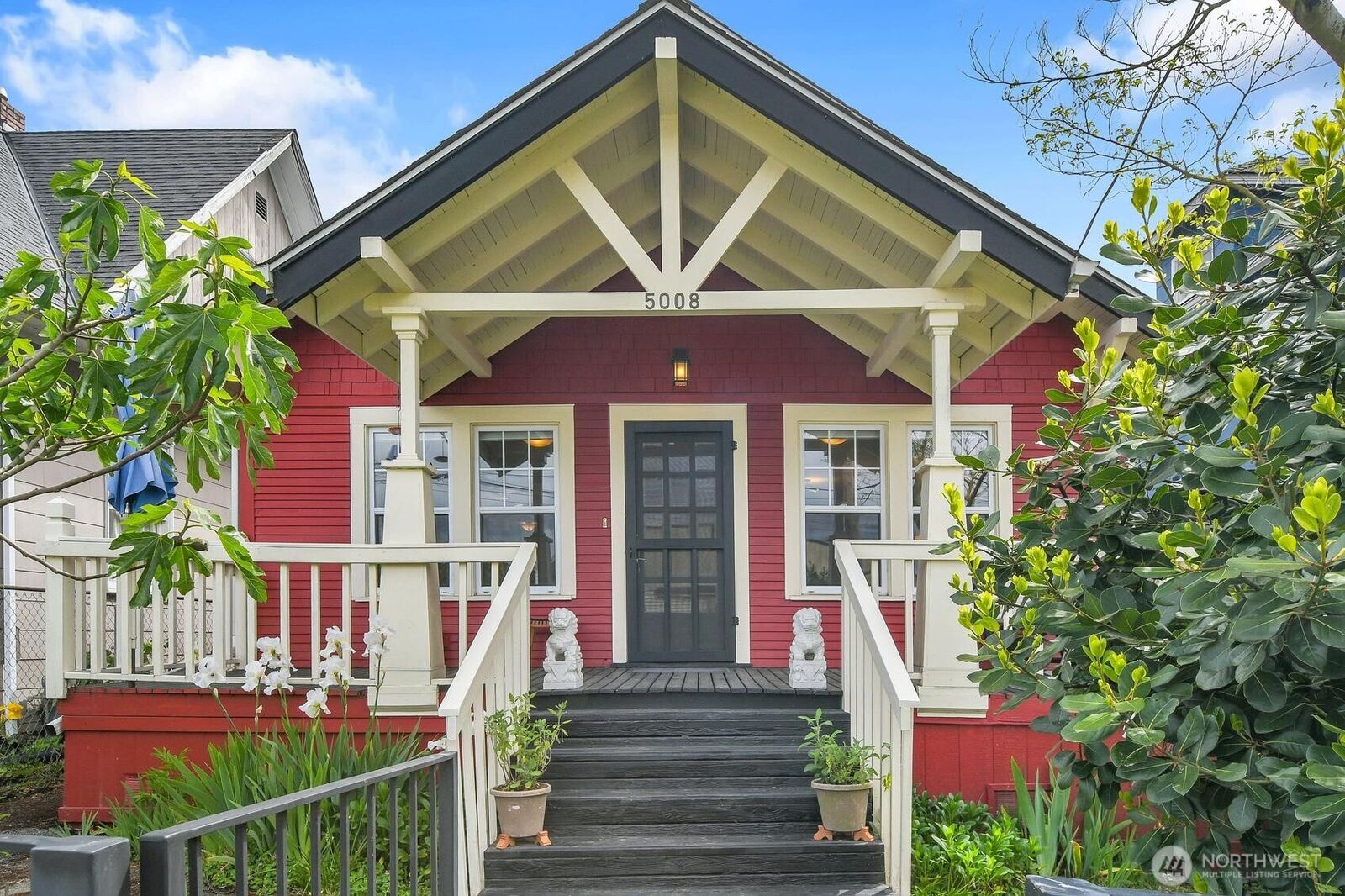 Property Photo:  5008  39th Avenue S  WA 98118 