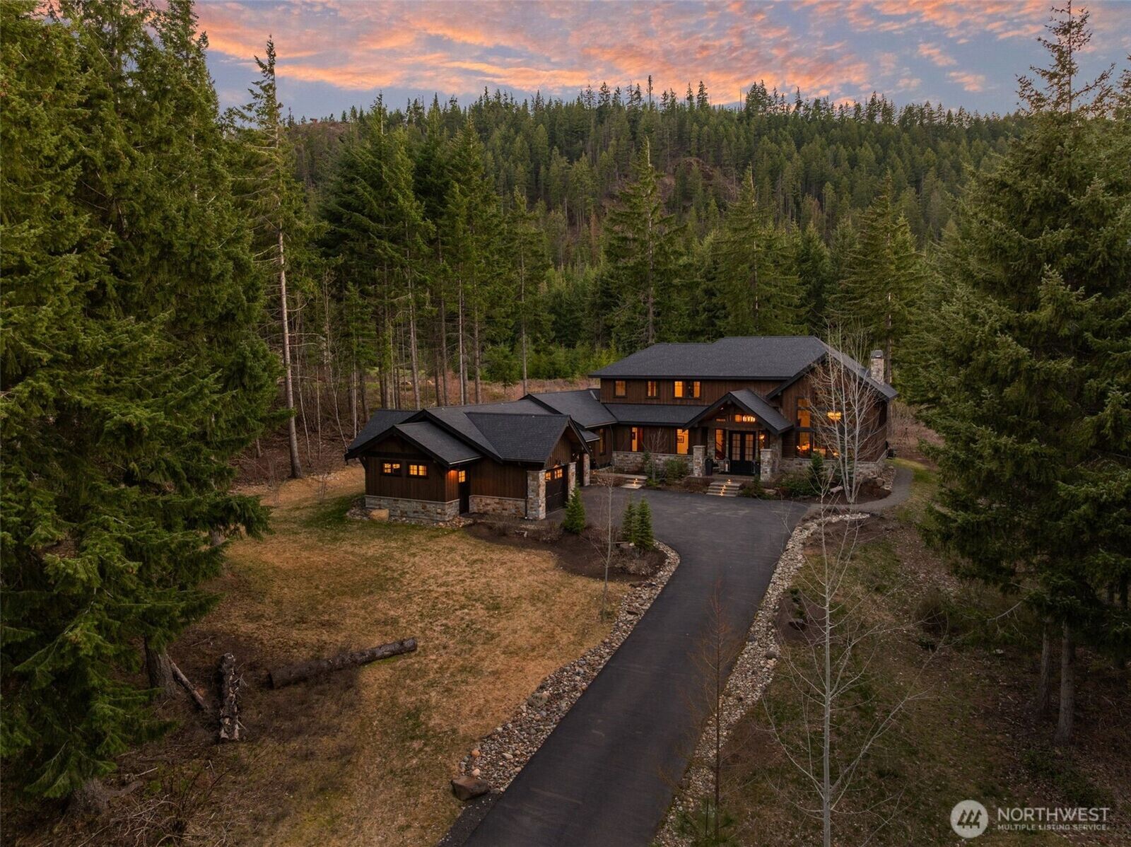Property Photo:  301  Fortune Creek Lane  WA 98922 